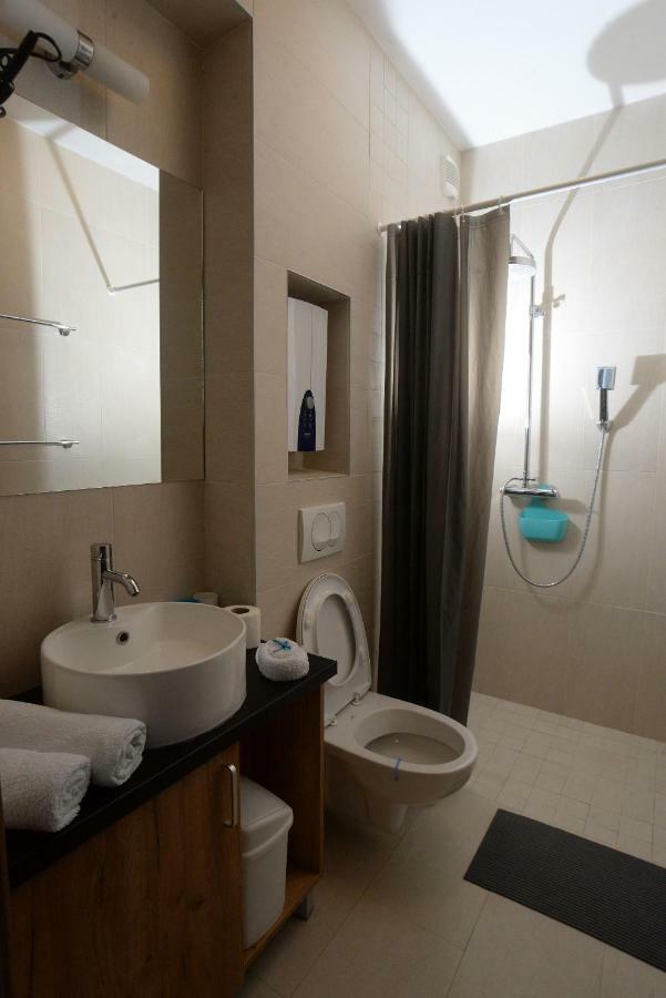 Centar Novi Sad-Apartman No 1 ภายนอก รูปภาพ